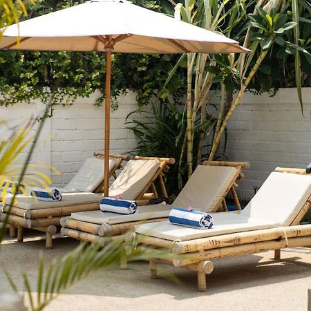 Apartamento The White Bay Lombok Kuta  Exterior foto