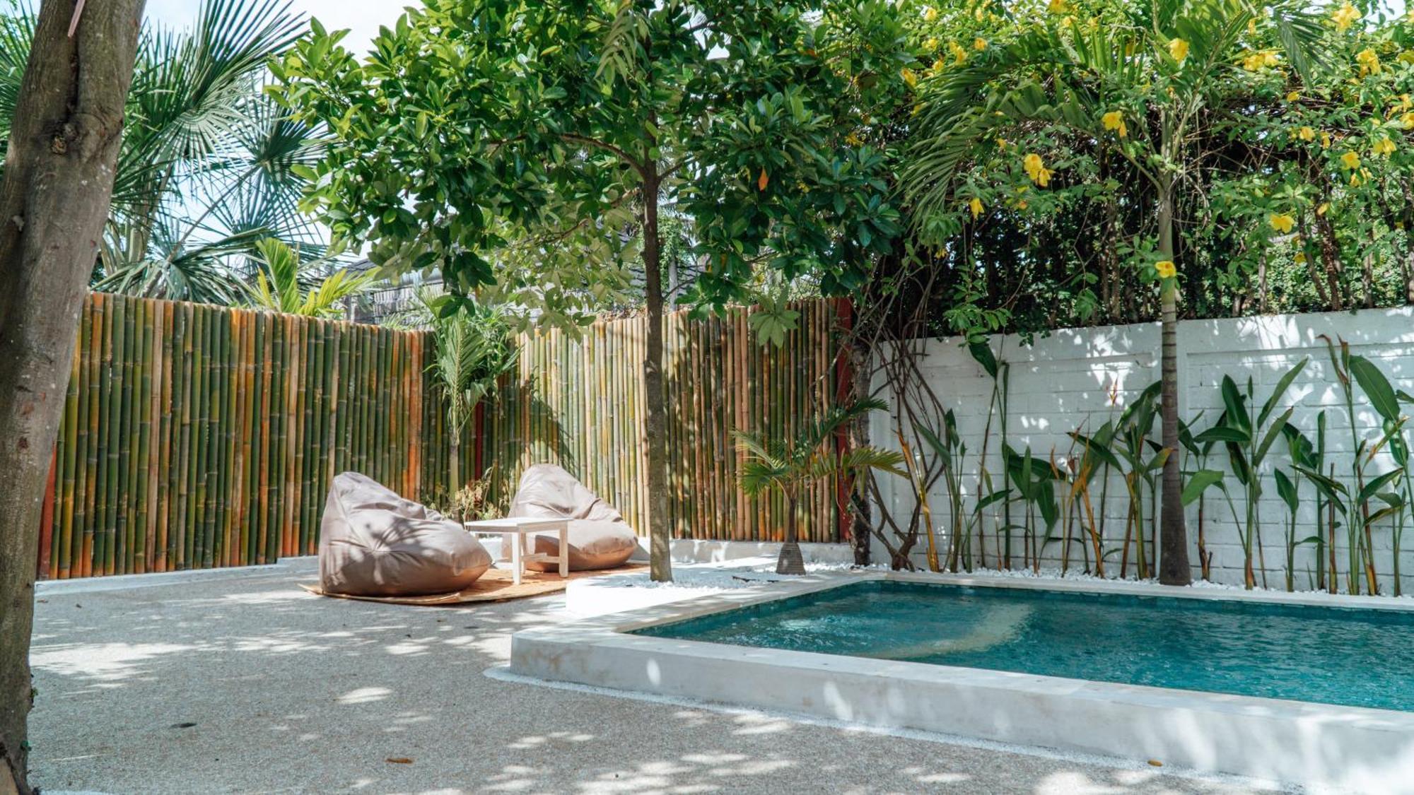 Apartamento The White Bay Lombok Kuta  Exterior foto