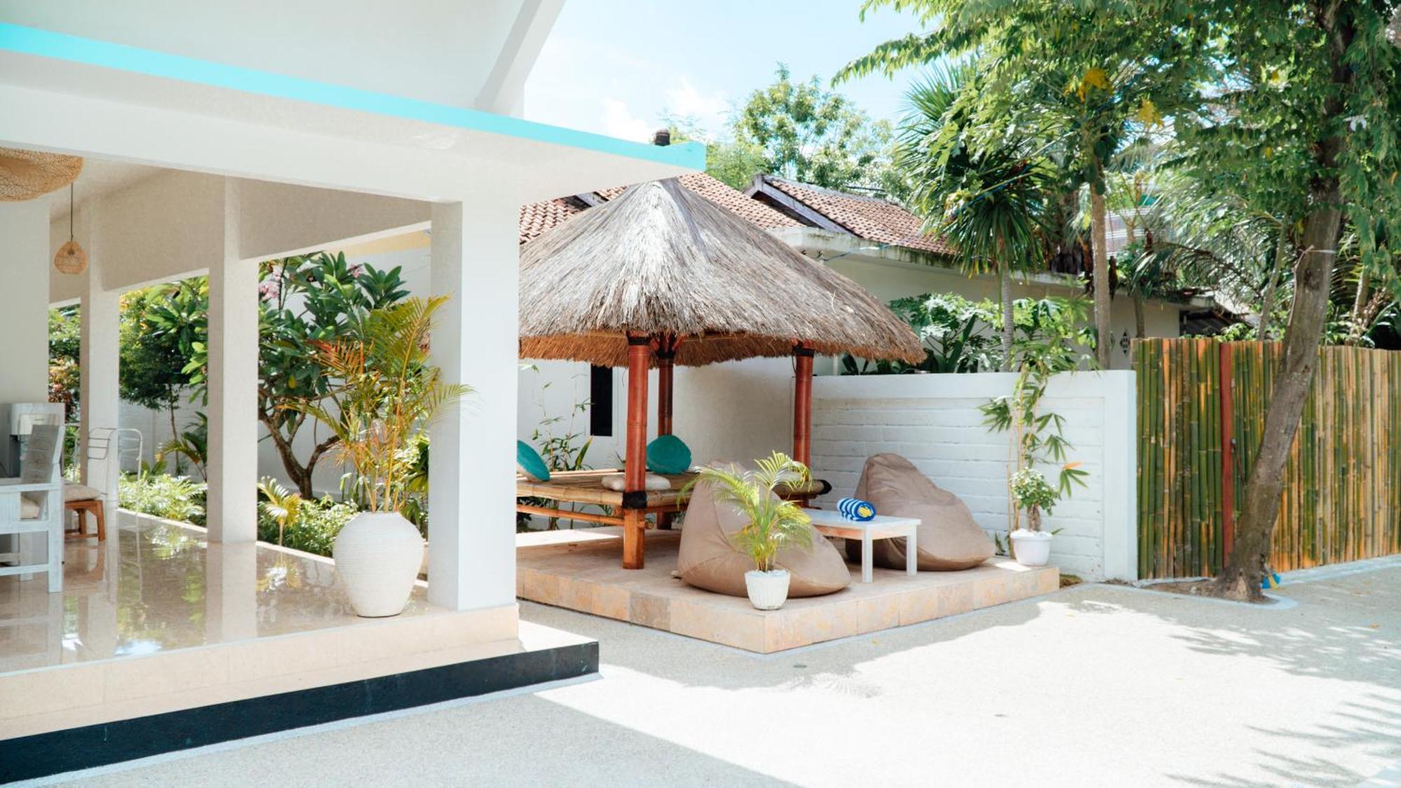 Apartamento The White Bay Lombok Kuta  Exterior foto