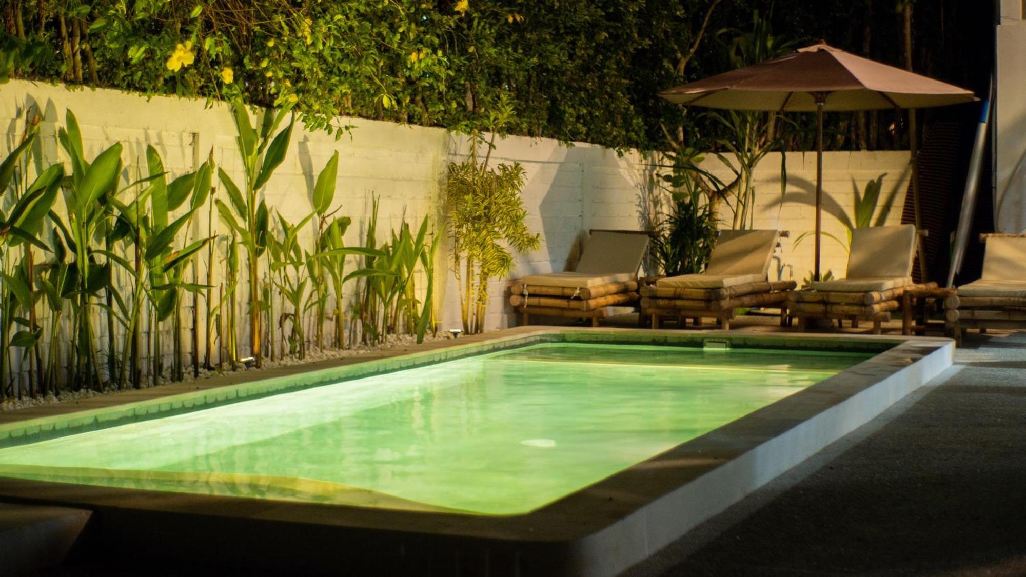 Apartamento The White Bay Lombok Kuta  Exterior foto