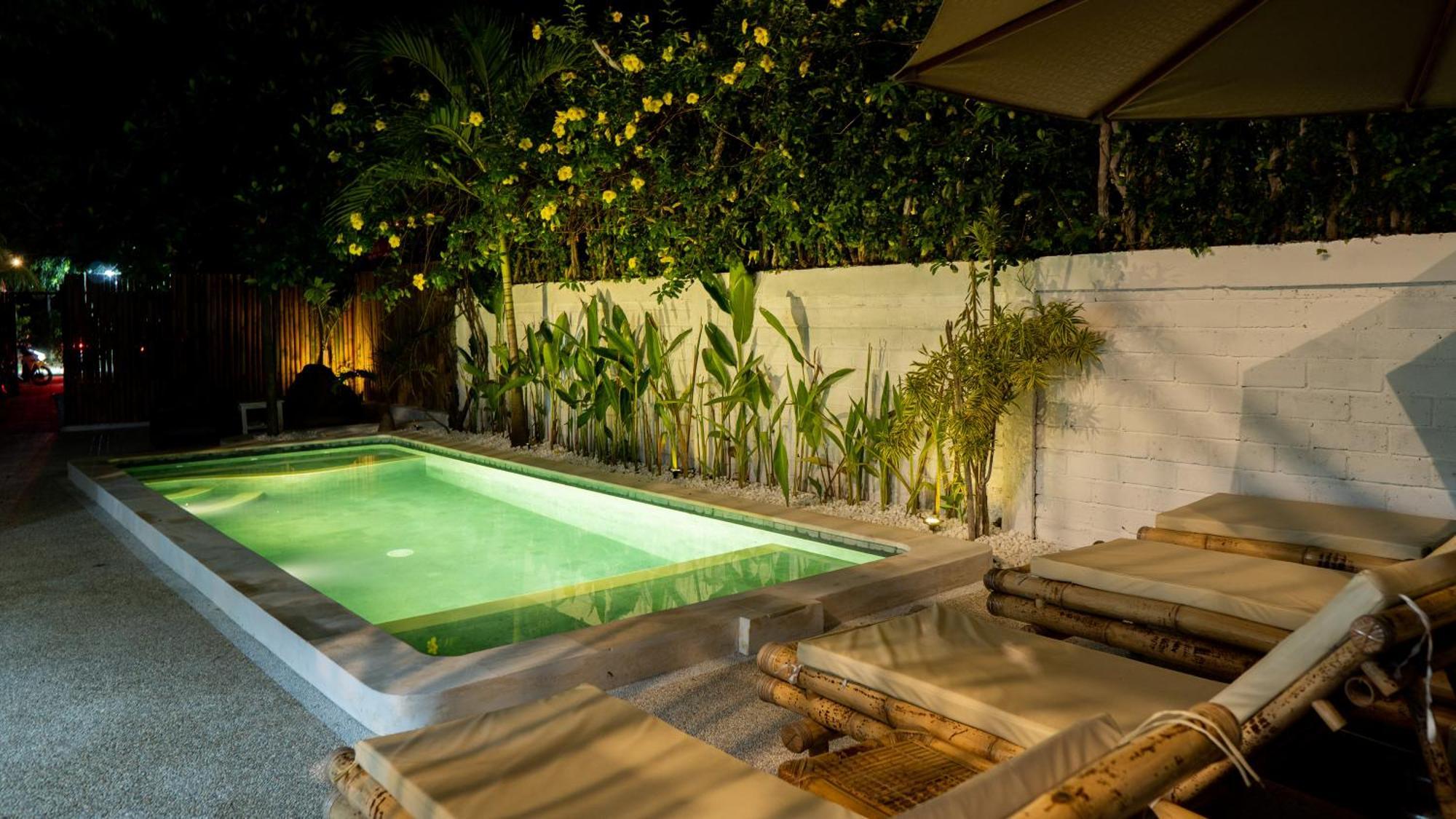 Apartamento The White Bay Lombok Kuta  Exterior foto